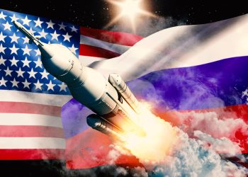 التحدي الروسي الأمريكي.. في الفضاء وعلى سطح القمر