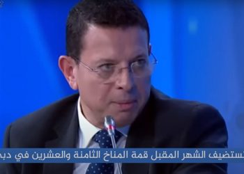 عمرو عبد الحميد يسأل بوتين عن قمة المناخ (COP 28) في الإمارات