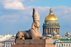 التوجهات الأدبية في اللعبة الإستراتيجية “مصر وروسيا نموذجًا”