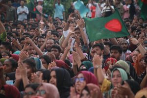 أخطار ثورة ملونة في بنغلاديش