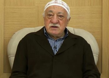 هل ينتهي أكبر تهديد لأردوغان بعد وفاة الواعظ الكبير؟