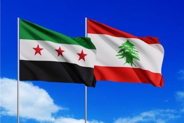 اشتباكات على الحدود السورية- اللبنانية واستهداف صحفيين