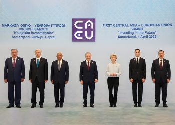 قمة سمرقند.. هل ترسخ التوغل الأوروبي في آسيا الوسطى؟
