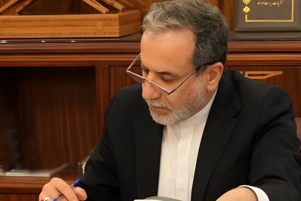 مقاربة عراقتشي.. كيف يمكن فهم إستراتيجية إيران التفاوضية؟