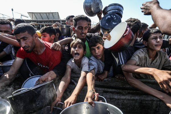 غزة بين المفاوضات والحرب الممتدة