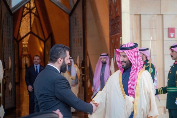 المملكة العربية السعودية تضخ مليارات الدولارات في الاقتصاد السوري لبدء إعادة الإعمار