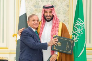 اتفاقية الدفاع السعودي- الباكستاني.. الآثار الجيوسياسية والتحديات