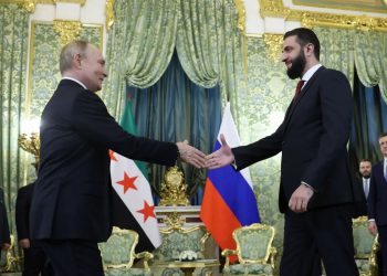 مساعٍ جدية لبدء عصر جديد في العلاقات بين دمشق وموسكو بعد زيارة الشرع لروسيا.. فهل تنجح هذه المساعي؟
