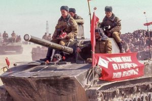 الفخ الأفغاني.. كيف دمّر قرار المكتب السياسي الاتحاد السوفيتي وحطّم جيلًا