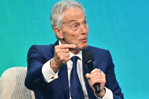 أسباب طرد توني بلير من مجلس غزة للسلام