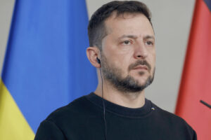 زيلينسكي في برلين.. السلام والتنازلات في مفاوضات حاسمة