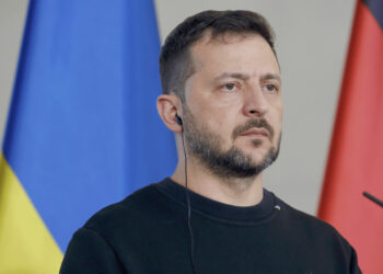 زيلينسكي في برلين.. السلام والتنازلات في مفاوضات حاسمة