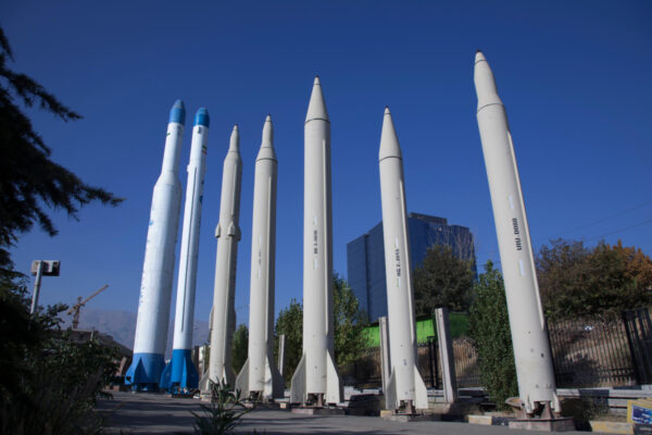 5 سيناريوهات لنتائج الحرب الأمريكية الإيرانية