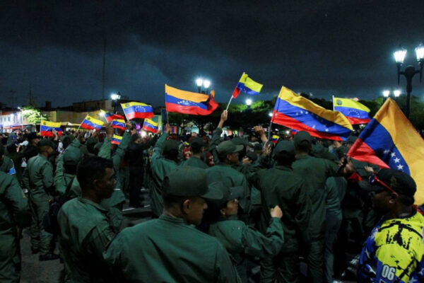 في ساعات قليلة.. ترمب يختطف مادورو ويستحوذ على النفط الفنزويلي