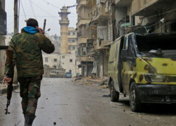 معارك طاحنة في حلب بين القوات الحكومية وقوات قسد ومباركة وصمت أمريكي