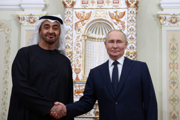 يوم العزم في الإمارات وعيد النصر في الاتحاد الروسي