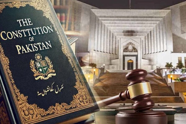 التعديلات الدستورية.. آلية هندسة السلطة في باكستان