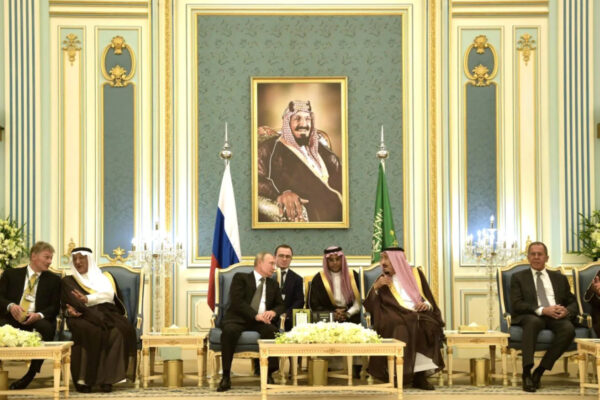 بين المئوية ومرحلة ما بعد النفط