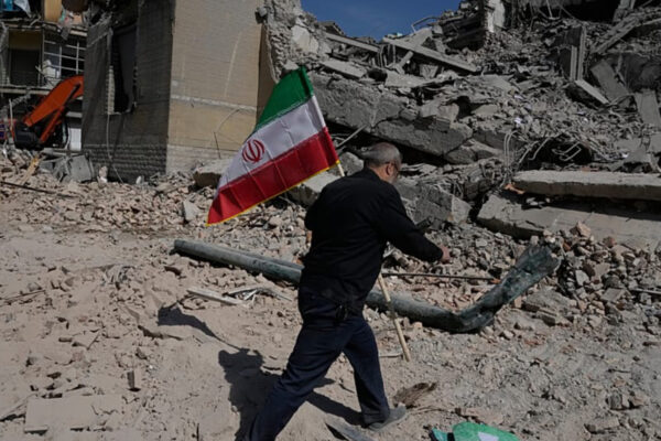 الأخطاء الأمريكية العشرة في الحرب على إيران