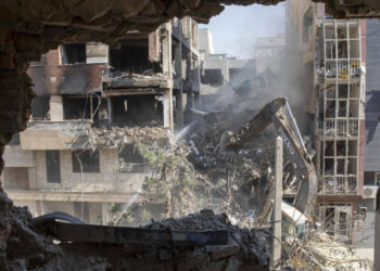 التصعيد العسكري بين إسرائيل وإيران وتحولات التحالفات الإقليمية