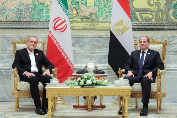 الحذر كإستراتيجية أم التقارب كضرورة؟