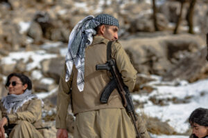 السيناريو المستبعد.. هل يسقط النظام الإيراني على يد الأكراد؟