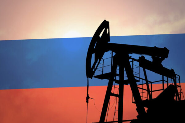 حرب إيران تعيد النفط الروسي إلى قلب اللعبة
