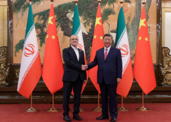 عشر معادلات صينية في الحرب الأمريكية الإسرائيلية على إيران