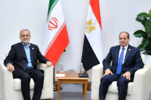 مصر تعمل على هدنة طويلة الأمد بين واشنطن وطهران تنهي الحرب