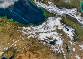 كيف تُعيد الحرب على إيران رسم التوازنات في جنوب القوقاز؟