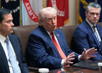 نظرة مختلفة على الحرب الإيرانية بعد يوم من تمام شهرها الأول