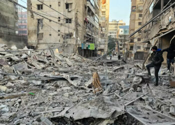 جنوب لبنان تحت النار.. تآكل وقف إطلاق النار واحتمالات الانفجار الإقليمي